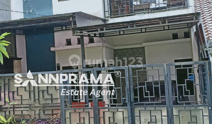 Rumah 2 Lantai Unfurnished SHM di Beji, Depok