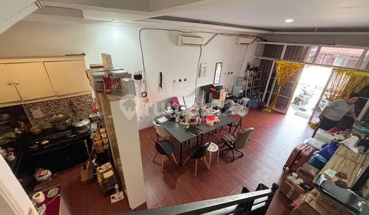 Ruko Dekat ke MRT Cipete 3 Lantai + Rooftop