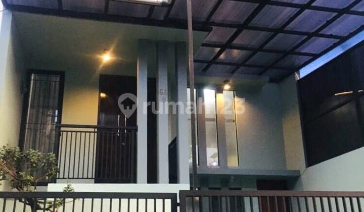 Rumah Bagus 3 Lantai Villa Dago Pamulang