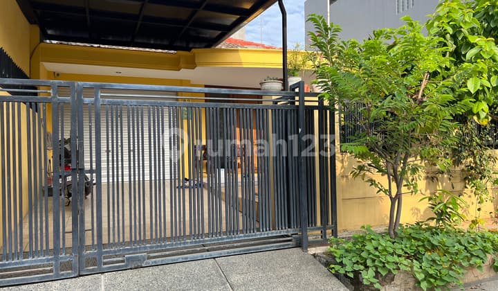 Rumah Bagus Siap Huni Strategis Dekat Mall di Green Ville, Jakarta Barat