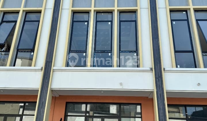 Disewakan Ruko Hudson 3 Lantai Alfreco Double Facade Gading Serpong
