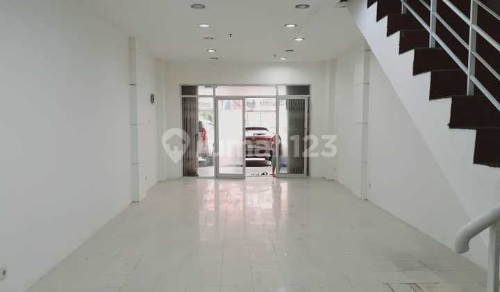 For Sale Beautiful Strategic 2-Story Shophouse in ITC BSD Serpong