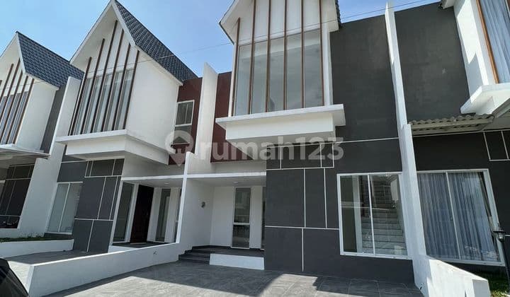 Luxury House Rental Royal Sumatra Cluster Akasha Jalan Jamin Ginting