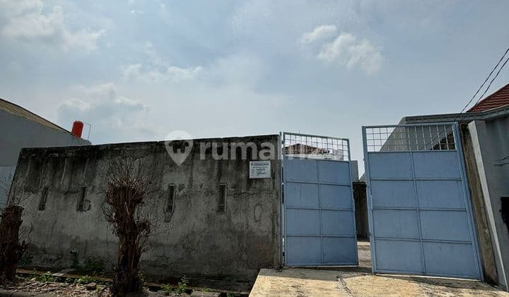 Land for sale in Majapahit Estate housing complex.
