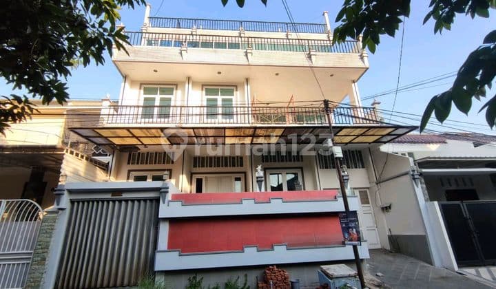 Disewakan Rumah 3 Lt Di Jangli Permai Bagus SHM