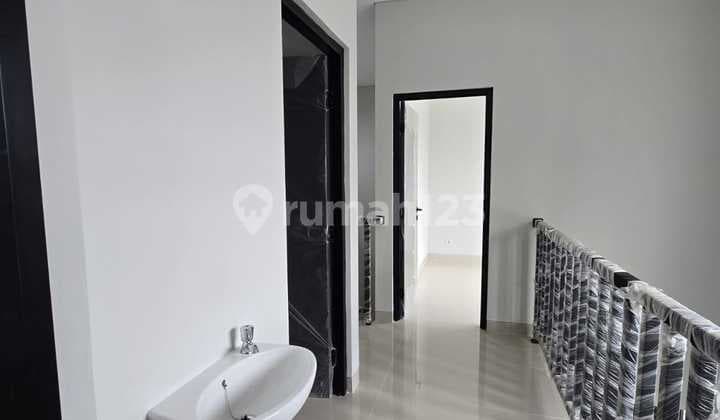 Dijual Rumah di Miles Bsb. City Bagus