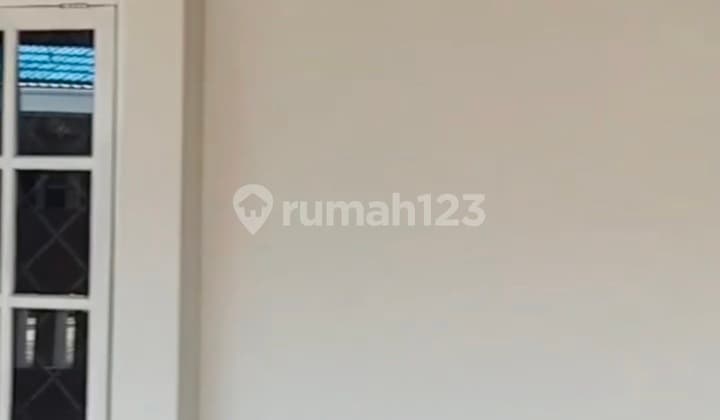 Rumah 2 LT di Puri Anjasmoro.shm