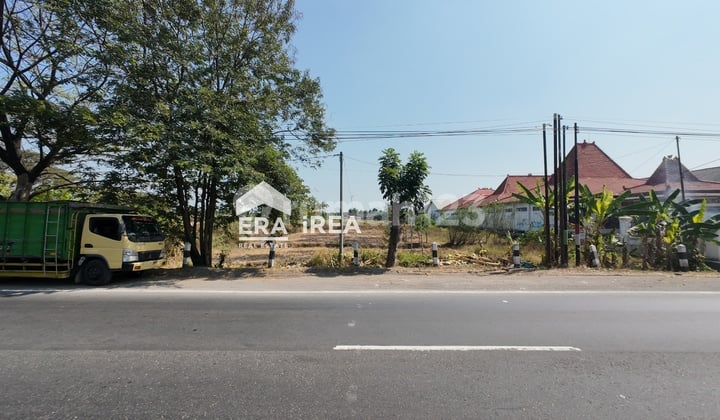 Large cheap land in Ceper Klaten, suitable for warehouse near toll exit.