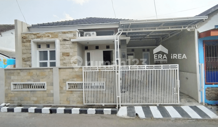 Rumah Dijual di Solo Dekat Solo Square