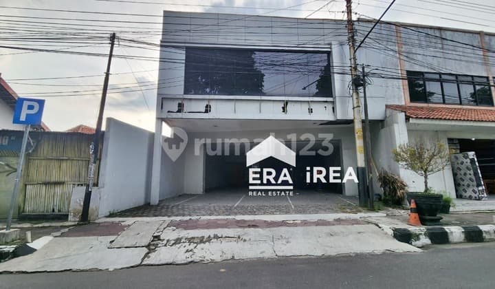 Ruang Usaha Tengah Kota Sukoharjo Dekat Kompleks Kantor Kabupaten