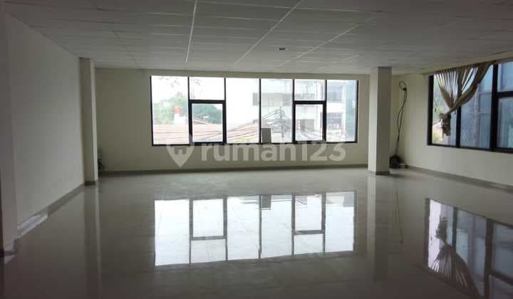 Ruko Palmerah Hadap Jalan Raya Siap Pakai Uk 8,2X16,4