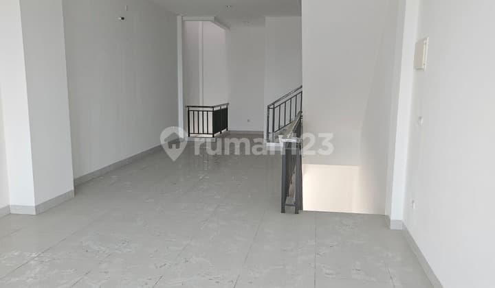 Ruko Siap Pakai Amsterdam Ebony Pantai Indah Kapuk 4.5x18