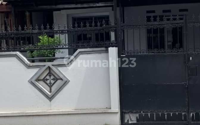 Dijual Rumah 1,5 Lantai Non Cluster di Metland Menteng Cakung