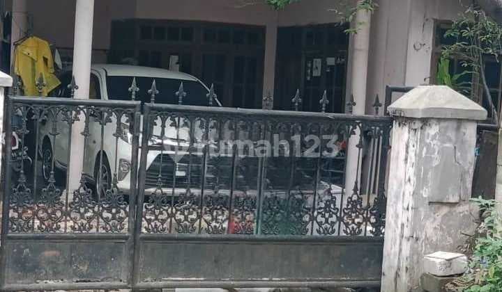 For Sale Very Spacious Old House in Koja, North Jakarta