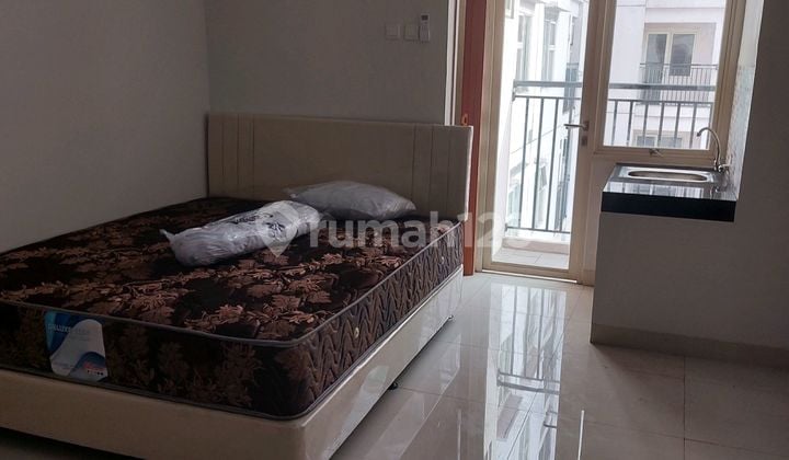 Studio,.Sewa Setahun... Semi.furnish.