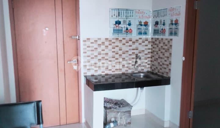 For Rent: 2 Empty Rooms. Available for Rent. 6 Months, with AC, Tower G.