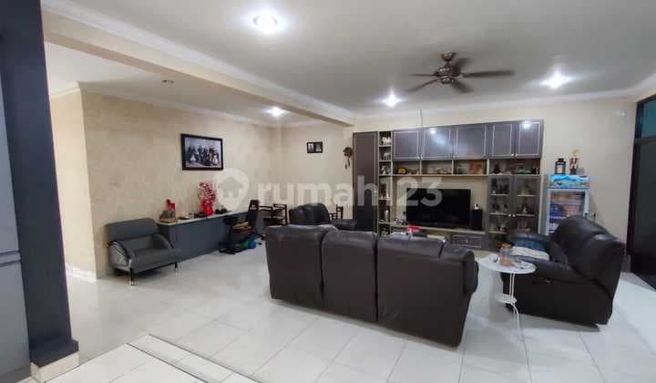 Quick Sale, Move-in Ready House in Muara Karang