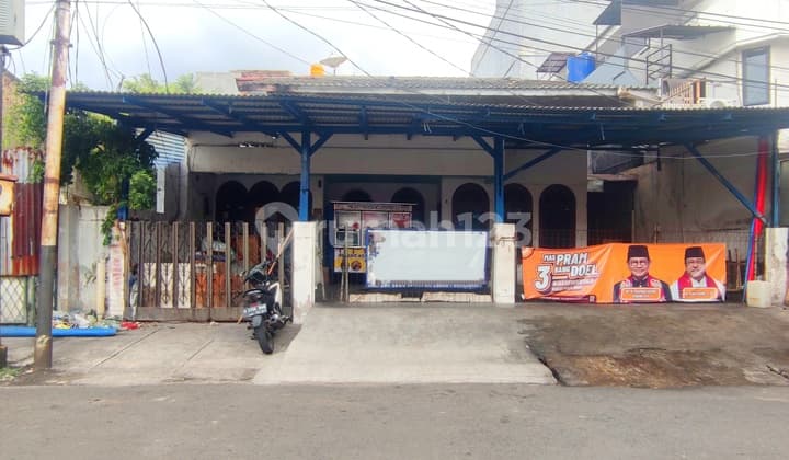 Tanjung Duren Old Building House Size 11x20 West Jakarta