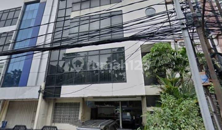 Gedung Kantor 4 Lantai Ada Lift Barang di Cideng Jakarta Pusat