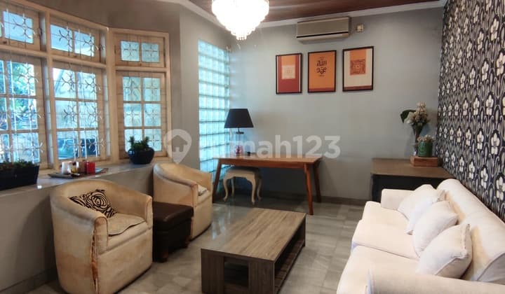 Rumah Intercon Dalam Komplek Kebon Jeruk Jakarta Barat