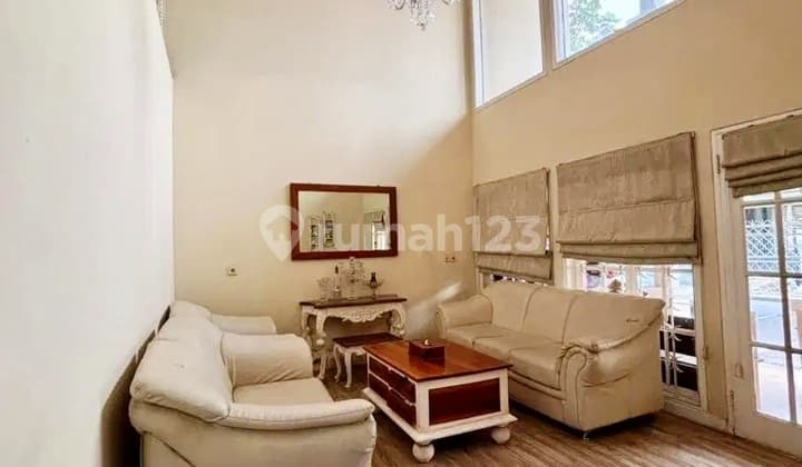 Kedoya Baru Residence Garden House Hook Position West Jakarta