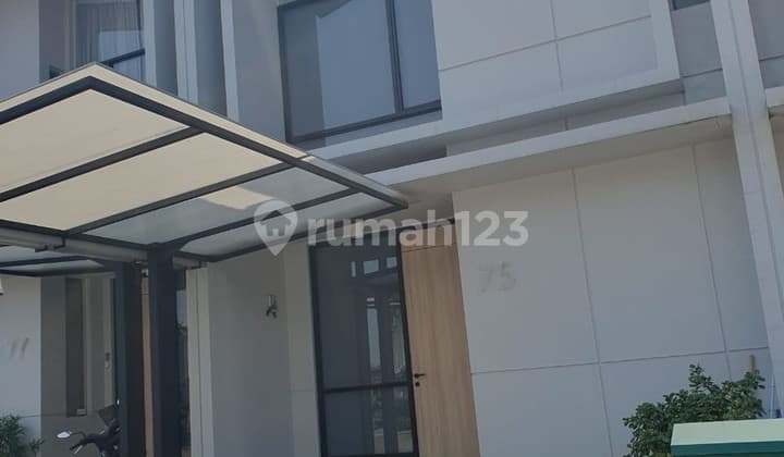 Dijual Rumah Bonus Perabotan Waterfront Lippo Cikarang