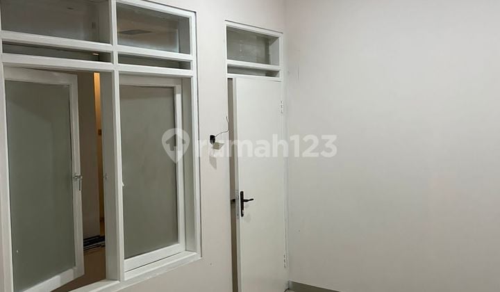 Rumah Siap Huni Dalam Komplek