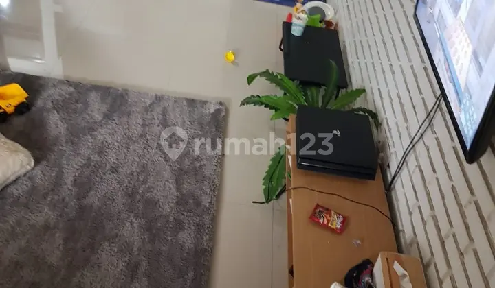 Rumah Siap Huni Taman Holis Indah