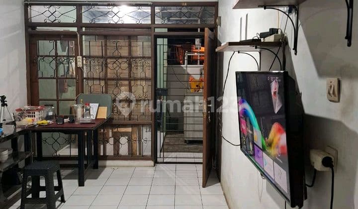 Rumah Siap Huni Dekat Mainroad Taman Holis Indah