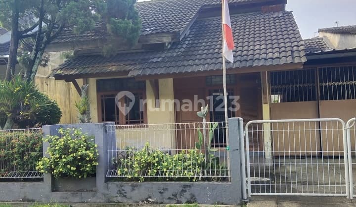 Rumah Siap Huni Dalam Komplek