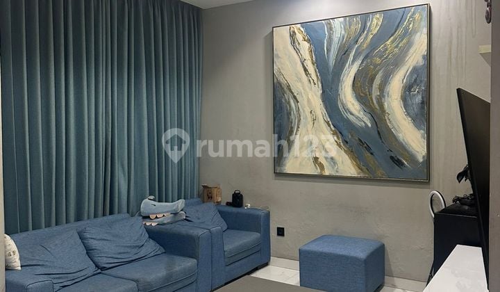 Hadap Utara Barat Rumah Golf Lake Residence Ukuran 6x15 Siap Huni