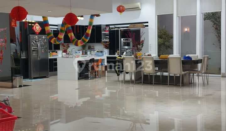 Hot Unit Ebony House BGM PIK Minimalist Model