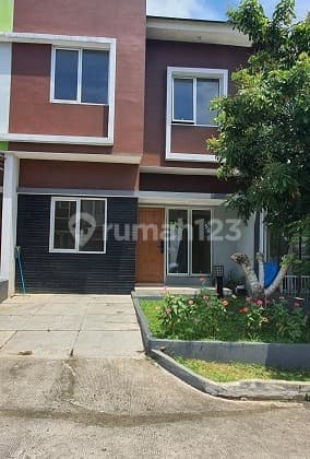 Rumah Bagus Ready Stok di Tengah Kota Cibinong Mudah Akses.