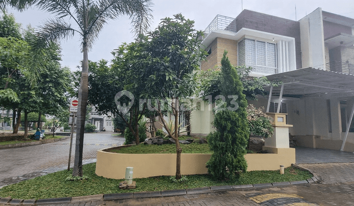 Perumahan Eksklusif di Cibinong, Akses Dekat Tol, Dijual Special Rumah Hoek - Semi Furnished