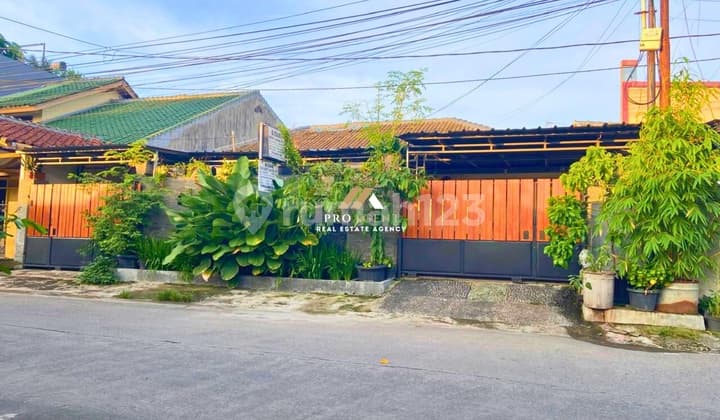 Dijual Klinik Bersalin beserta alat kesehatannya