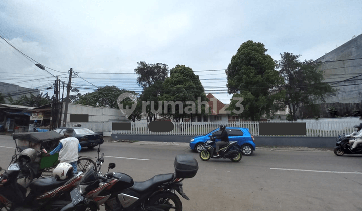 Dijual Rumah Tua Terawat di Pinggir Jalan Raya Cocok Untuk Usaha, Jalan Merdeka Kota Bogor