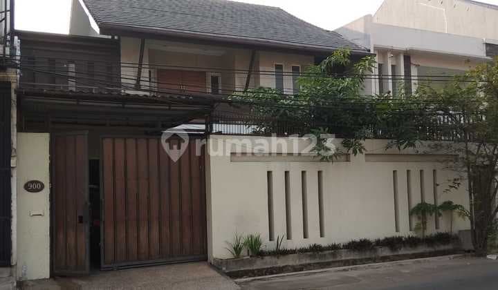 Rumah Dijual Siap Huni di Jl. Tanjung Duren Utara, Jakarta