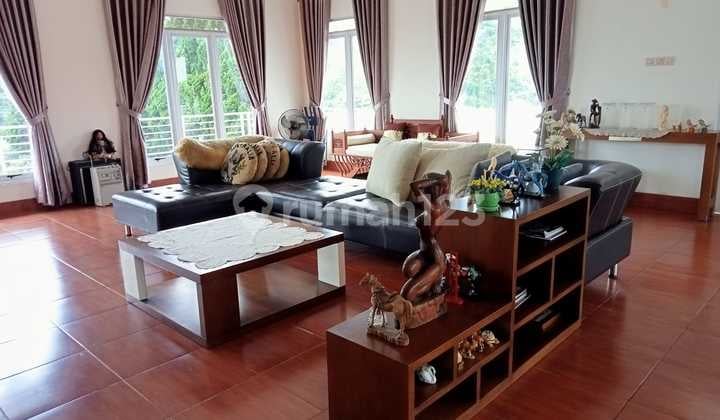 2 Villa Di Atas Tanah 7 Ha di Megamendung