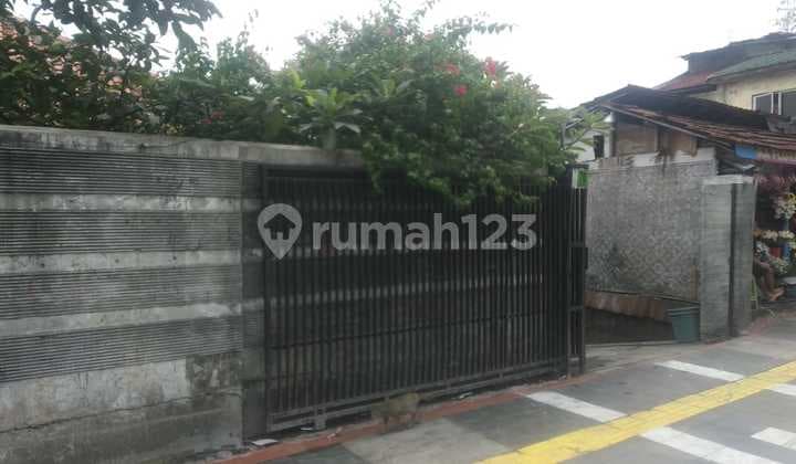 Dijual Rumah Luas Tanah 1.270 M2 di Jalan Otista, Bogor