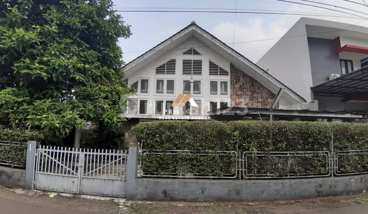 Dijual Rumah Tua Terawat di Jalan Cibalok Baru, Pabaton Bogor
