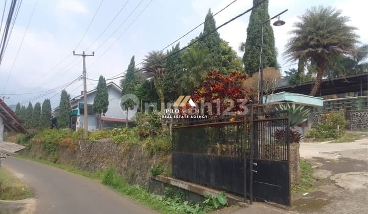 Dijual Villa Besar Sejuk di Jl Raya Gunung Salak, Pamijahan Bogor