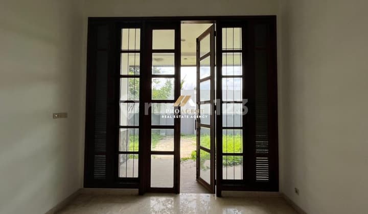 Dijual Rumah Besar Dan Luas di Pusat Kota Bogor Jalan Guntur, Taman Kencana