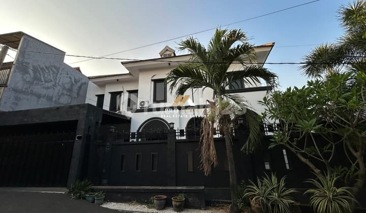 Dijual Rumah Huni Modern American Classic di Cimanggis, Depok