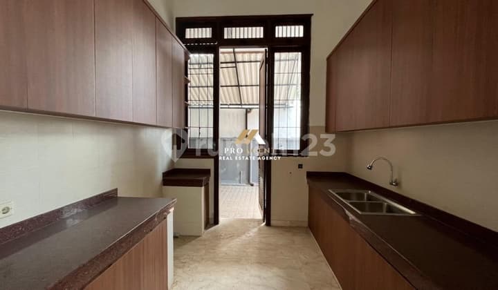 Dijual Rumah Besar Dan Luas di Pusat Kota Bogor Jalan Guntur, Taman Kencana