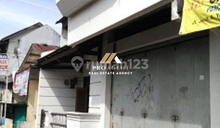 Hunian 2 Lantai - Lokasi Strategis dan Nyaman