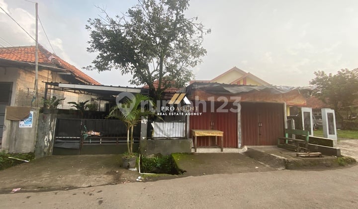 Dijual Tanah Bonus Rumah dan 2 Toko di Parakan Ciomas, Bogor