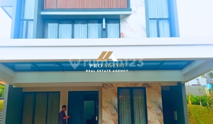 Rumah Ekslusif 2 Lantai dengan Konsep American Classic
