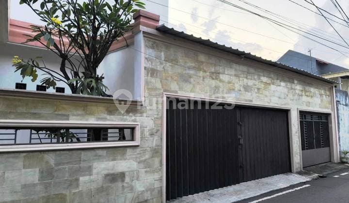 Dijual Rumah Full Furnish Dekat Tol di Cipinang Melayu - Jakarta
