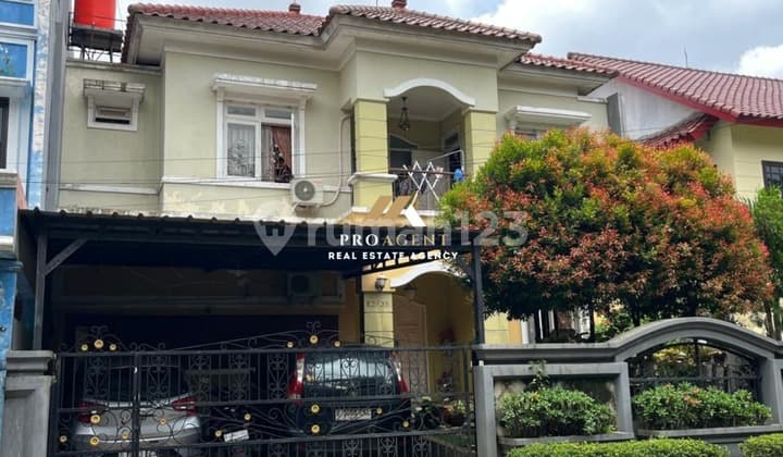 Dijual Rumah SHM Dekat Tol Cibubur di Raffles Hills