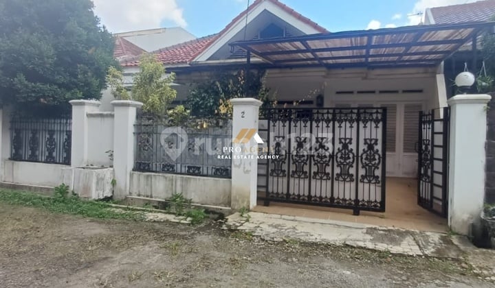 Hunian Dengan Halaman Depan yang Luas dan di Lokasi Strategis Kota Bogor